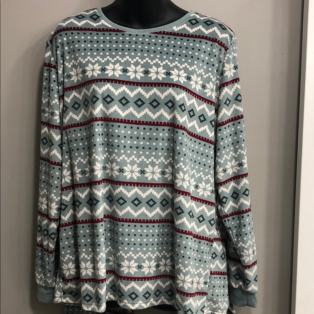Soft Fleece Nordic Pajama Set – Women’s Size Large